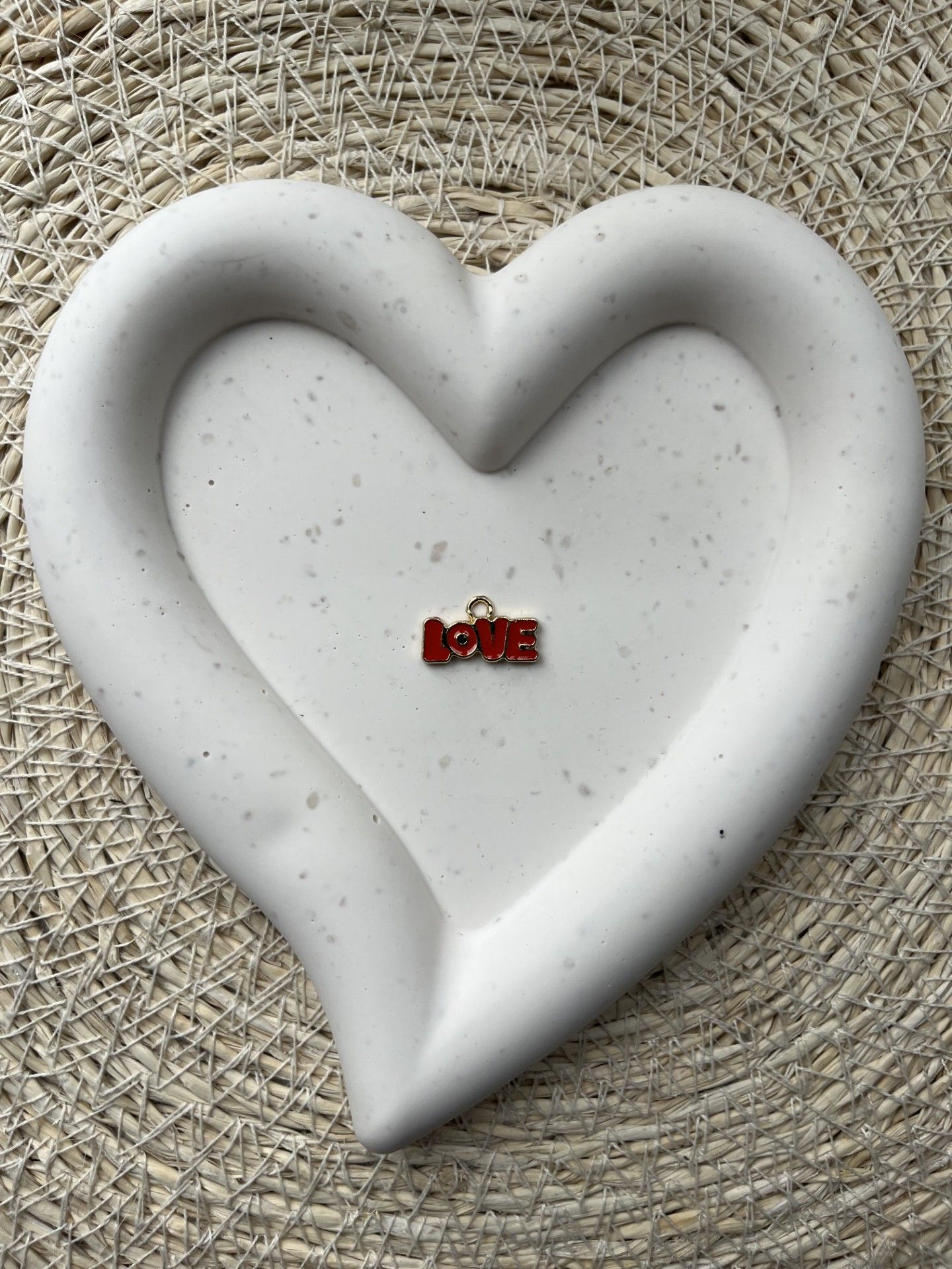 Bedel love