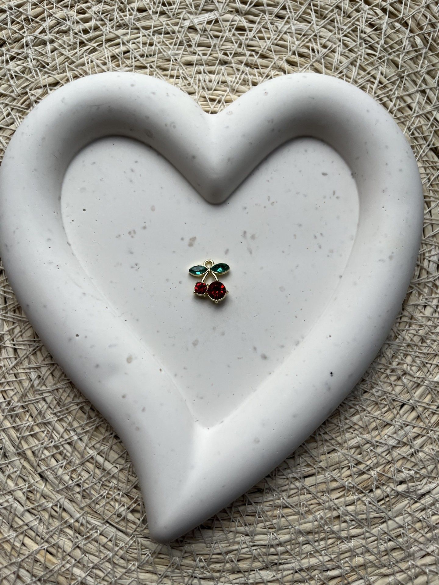 Bedel cherry diamand