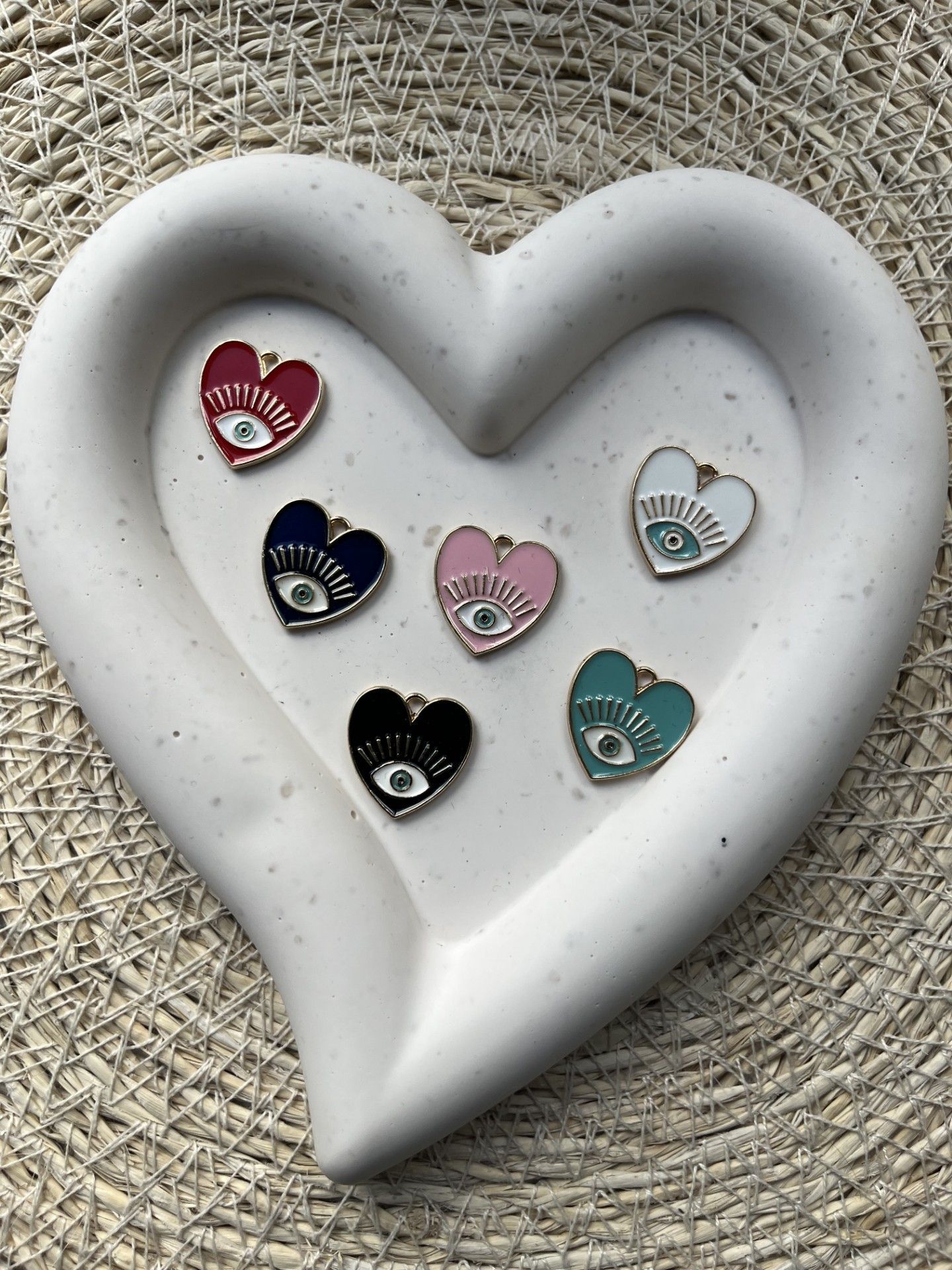 Bedel hart met oog div kleuren