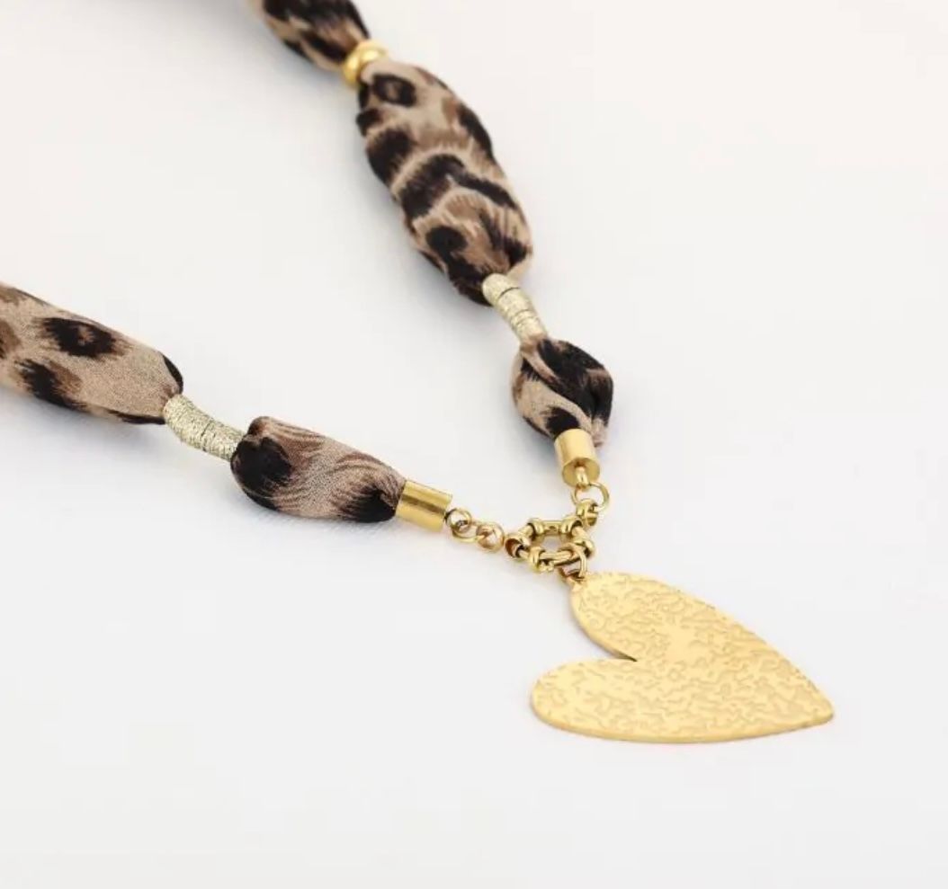 Panter bandana hart ketting