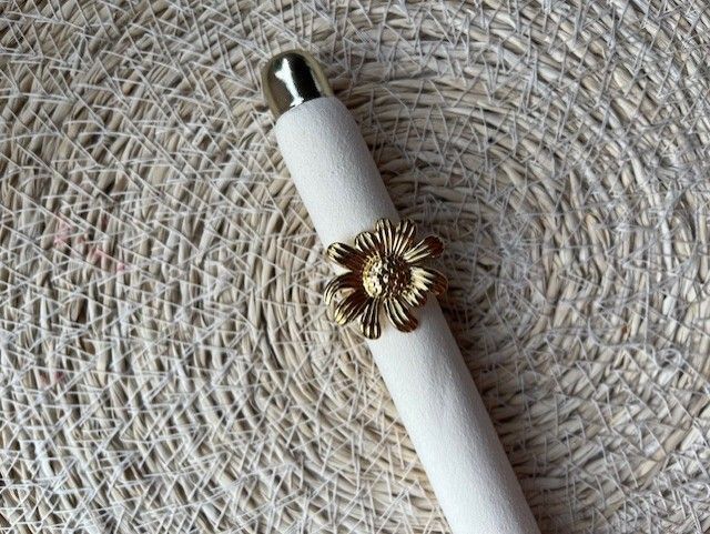 Ring Daisy