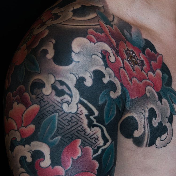 Traditional Japanese tattoo waves and background pattern irezumi style