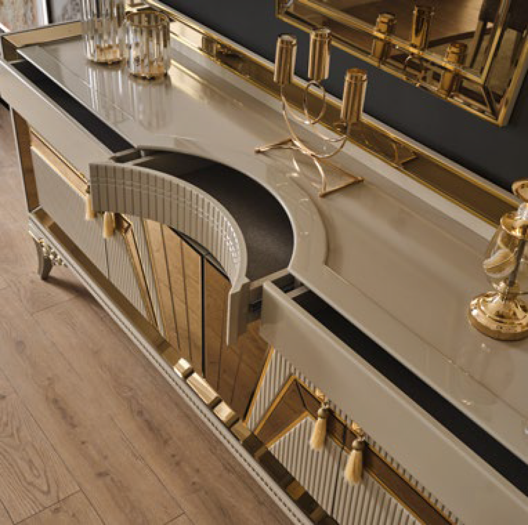 bently dining room 1