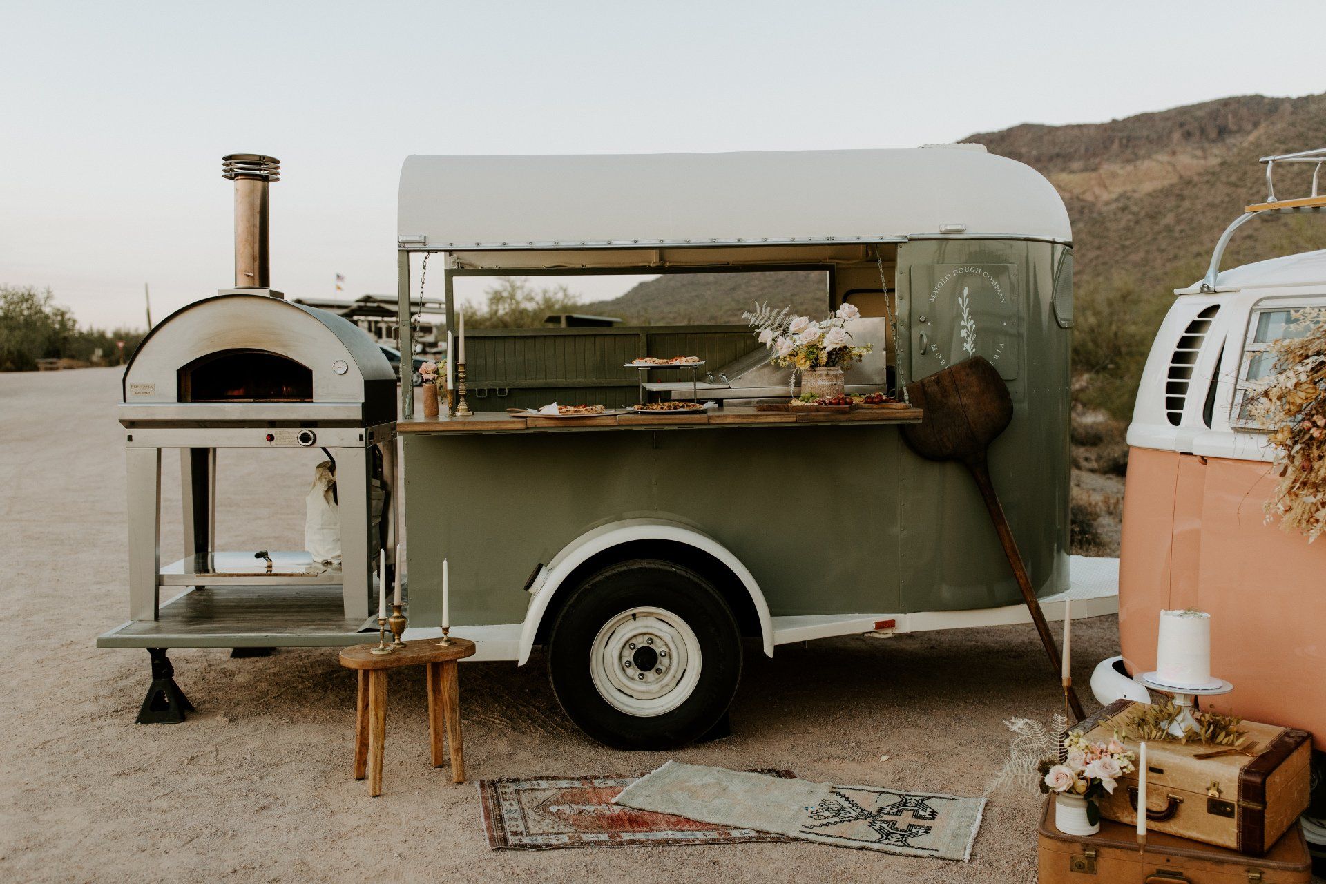 About Us - Pizza trailer