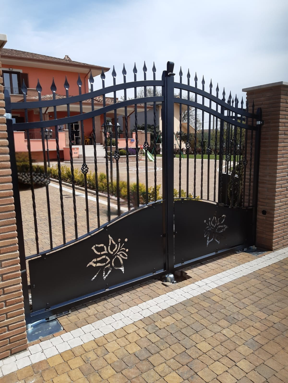 Cancello Carrabile Nero - D'Aversa Ettore Srl Frosinone