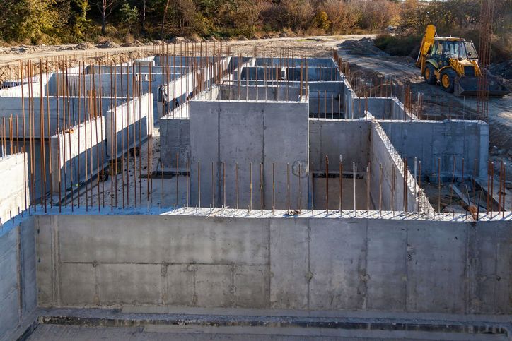 Construction site with reinforced concrete structures