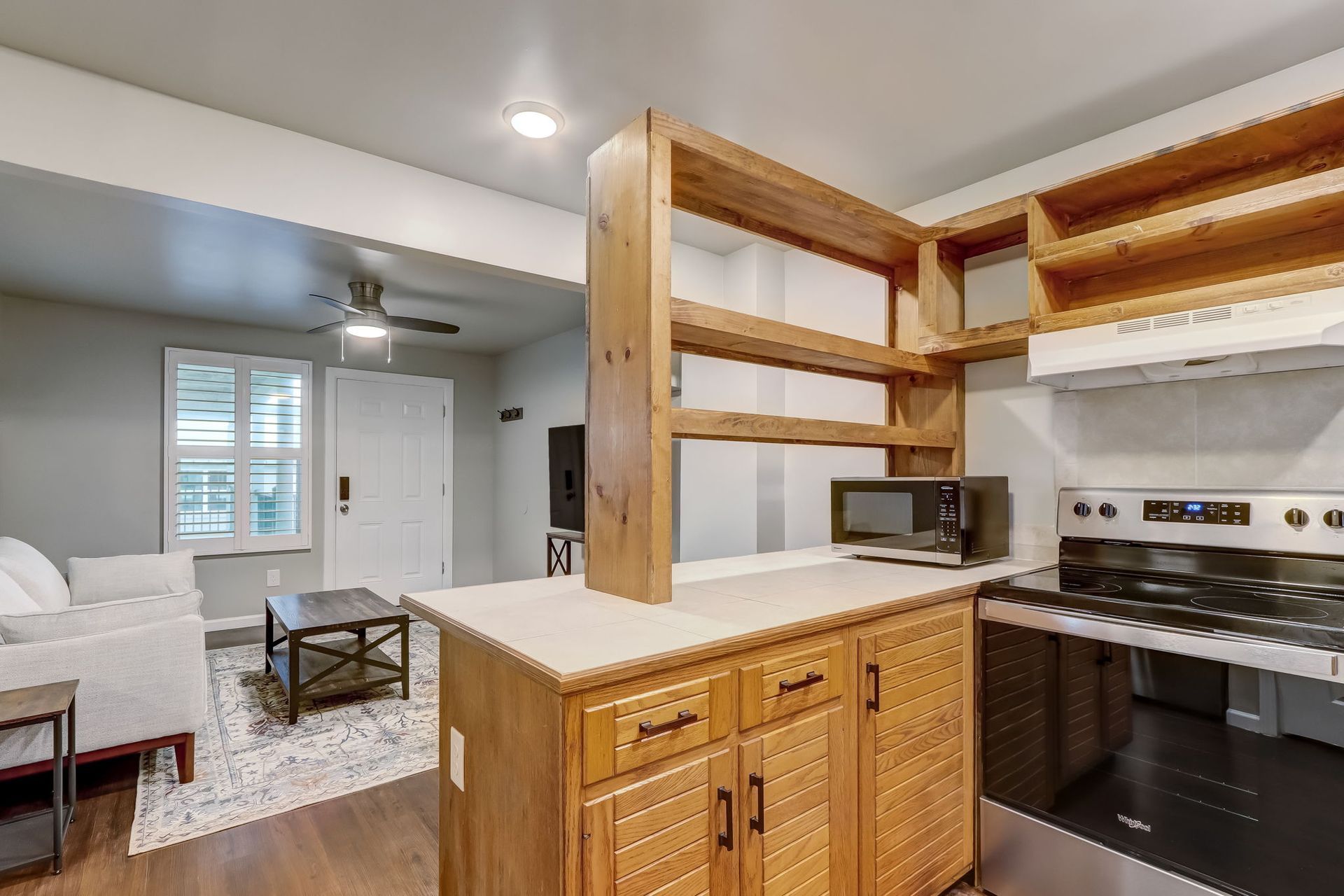 Kitchen Island and breakfast area