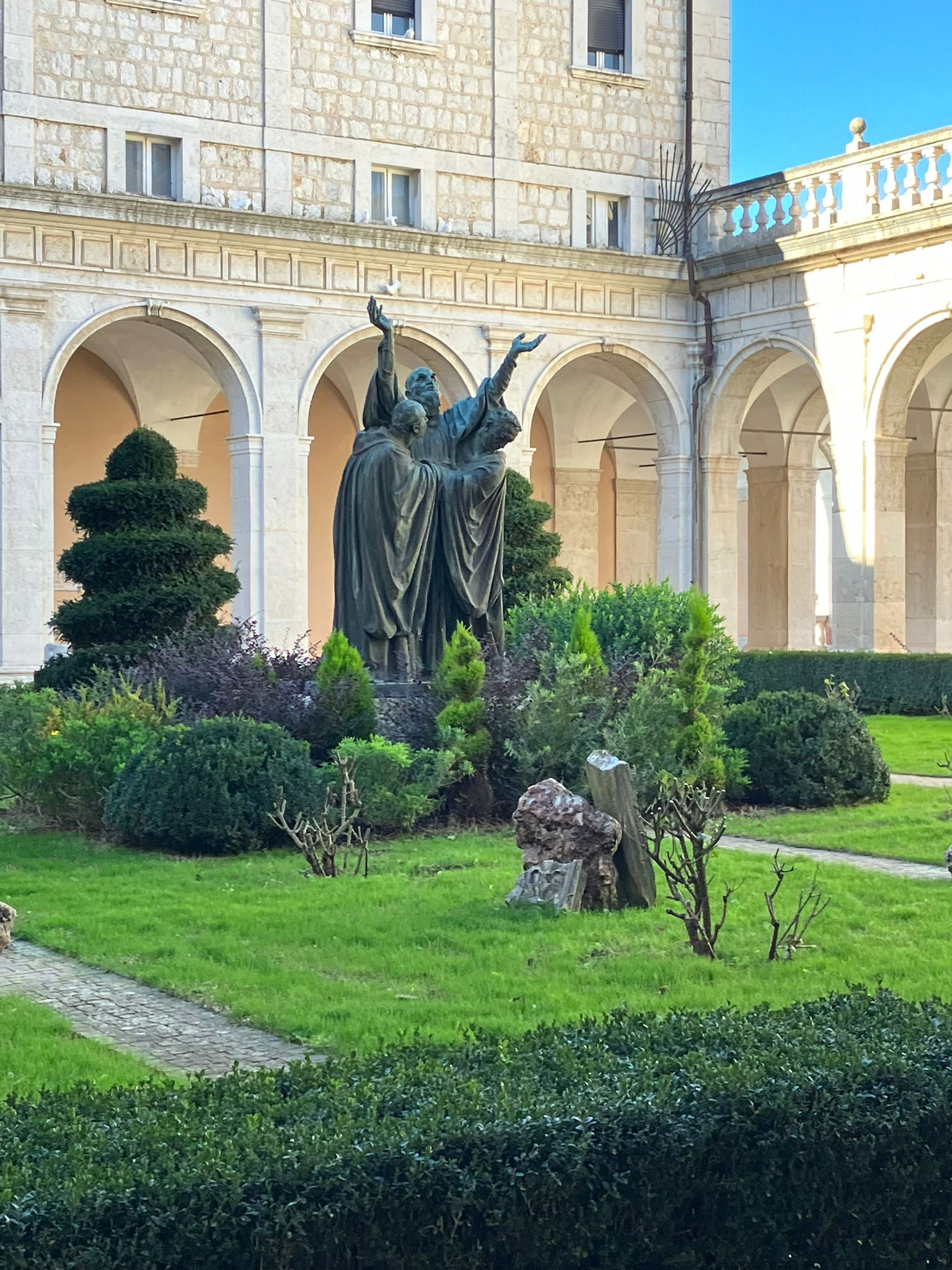 giardino abbazia di montecassino