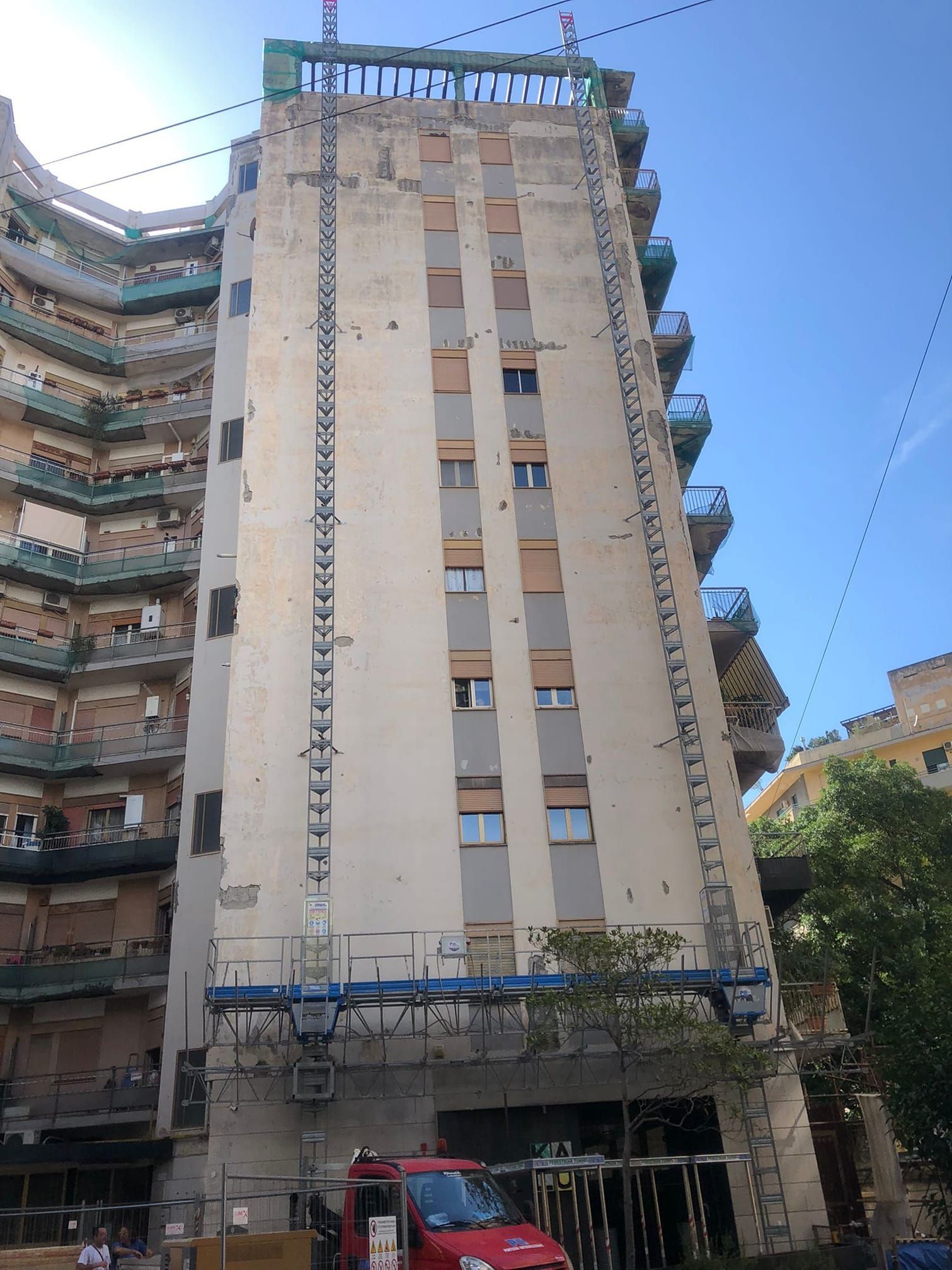 piattaforme autosollevanti, piattaforme elettriche impalcature, ponteggi mobili