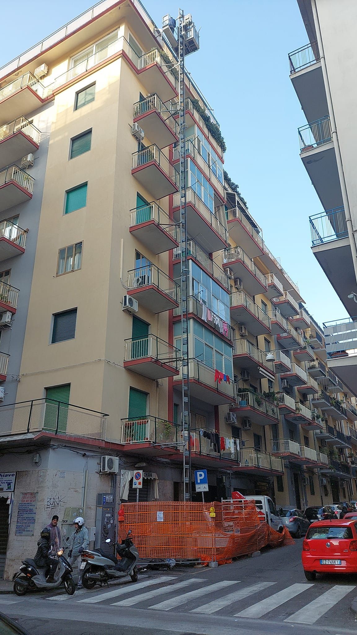 piattaforme di carico, impalcature, ponteggi mobili