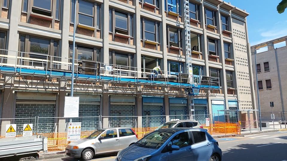 piattaforme autosollevanti, piattaforme elettriche impalcature, ponteggi mobili
