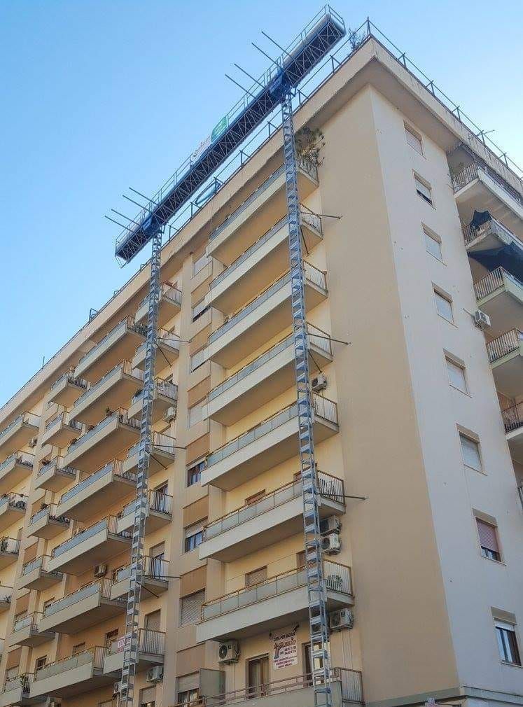 piattaforme autosollevanti, impalcature, ponteggi mobili