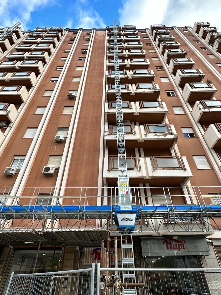 piattaforme autosollevanti, impalcature, ponteggi mobili