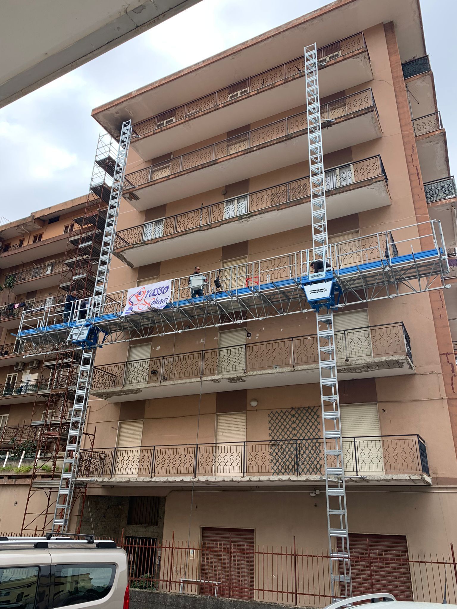 piattaforme autosollevanti, impalcature, ponteggi mobili