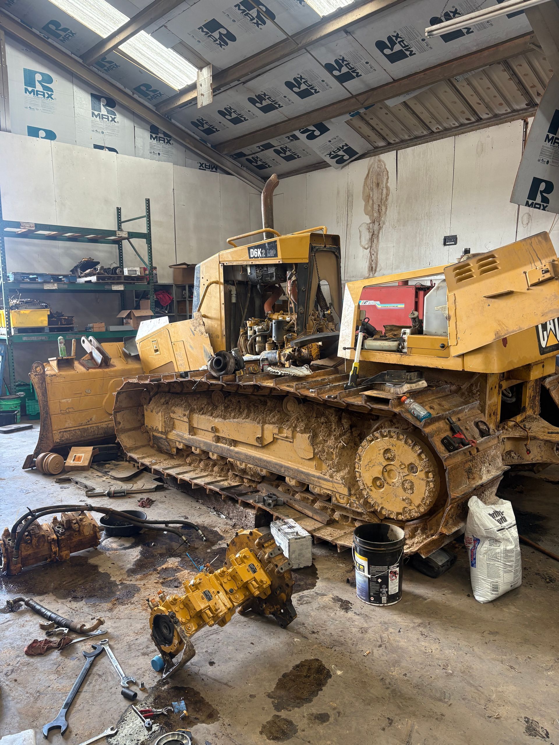 Experience With CAT, Komatsu, Volvo, Bobcat, Kubota and More in North Mississippi
