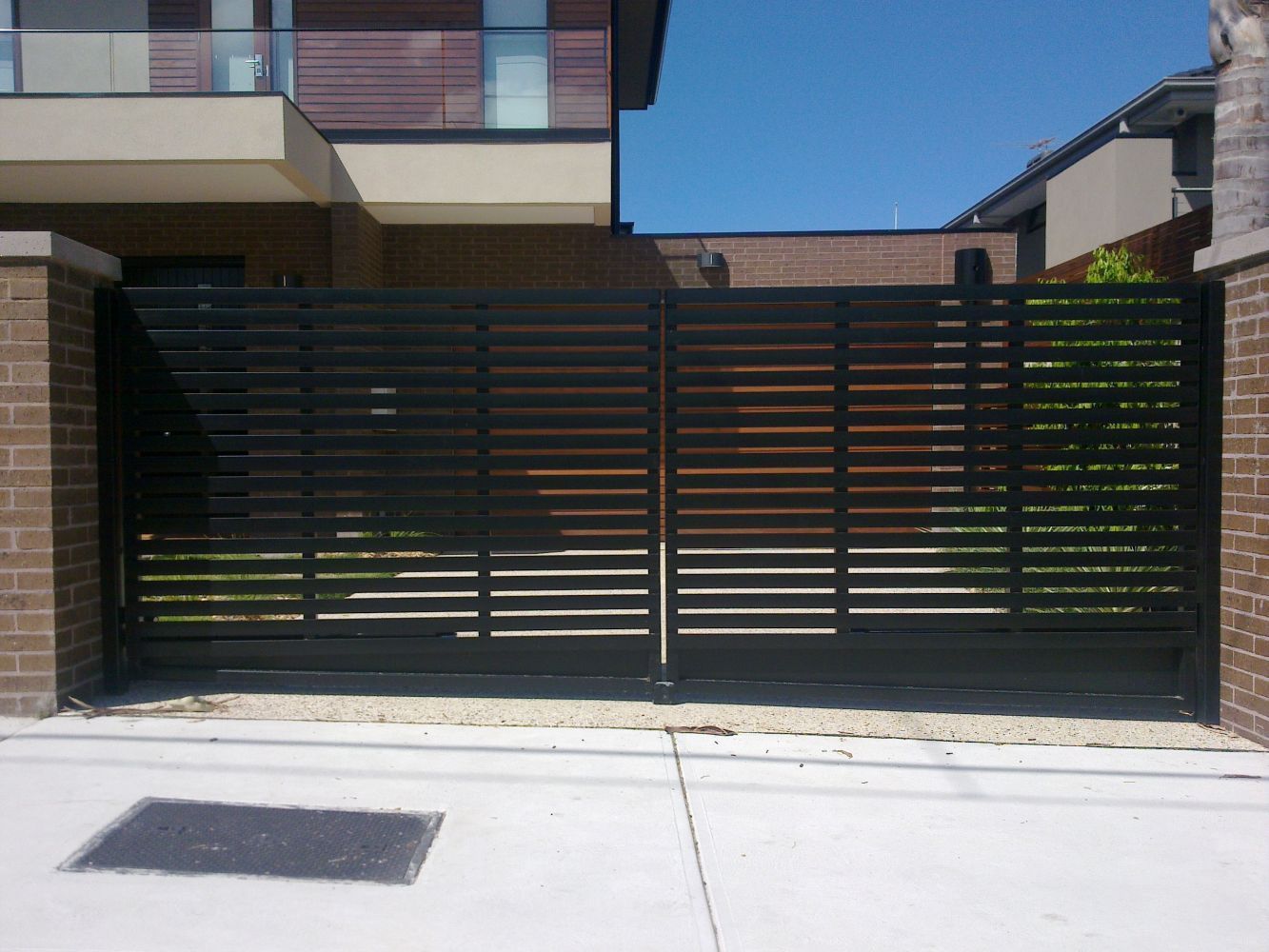 Wide Black Swing Gates - Cheltenham, VIC - Park Avenue Wrought Iron