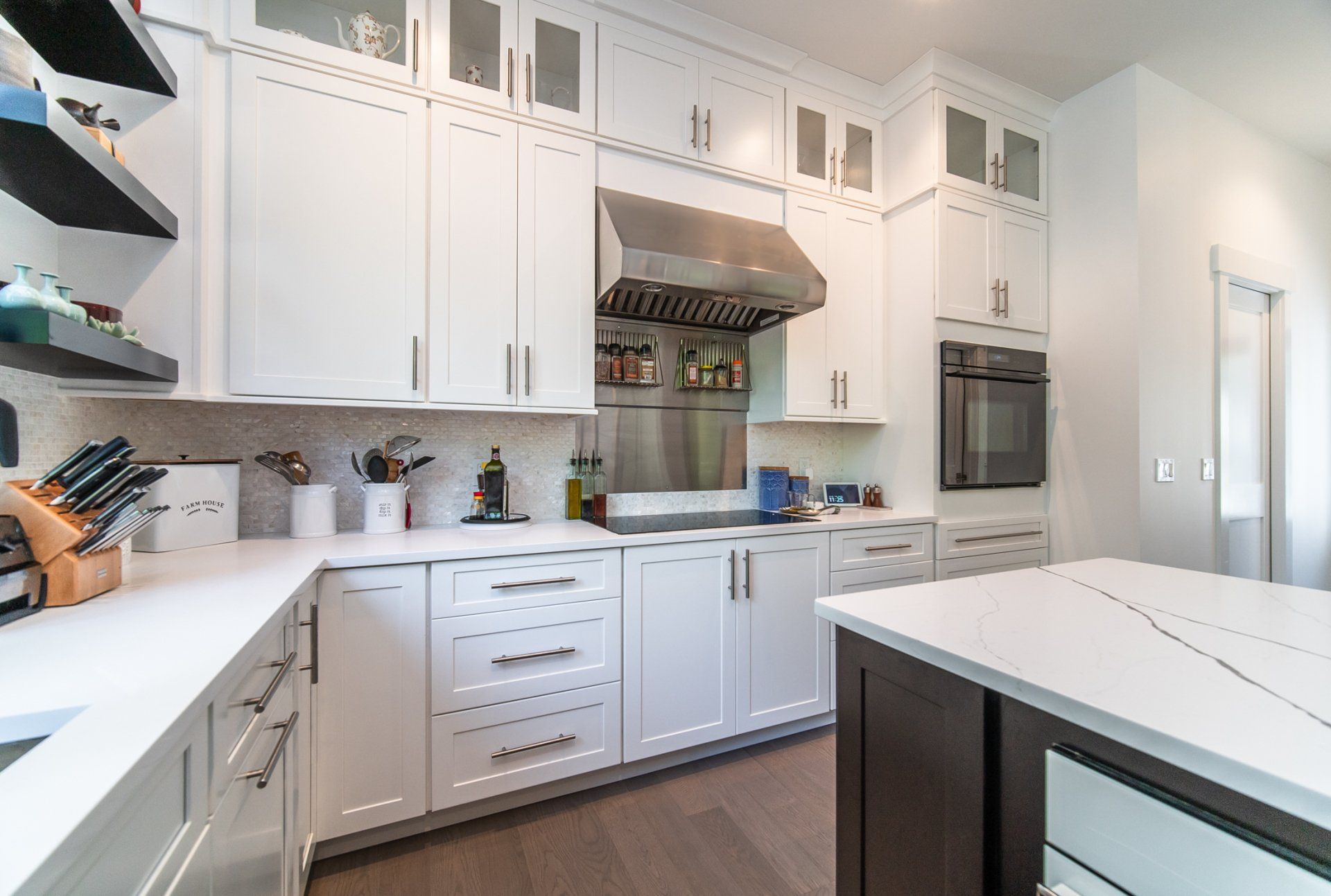 Kitchen Cabinets & Counters - Kitchen Living LLC in Marlborough, CT