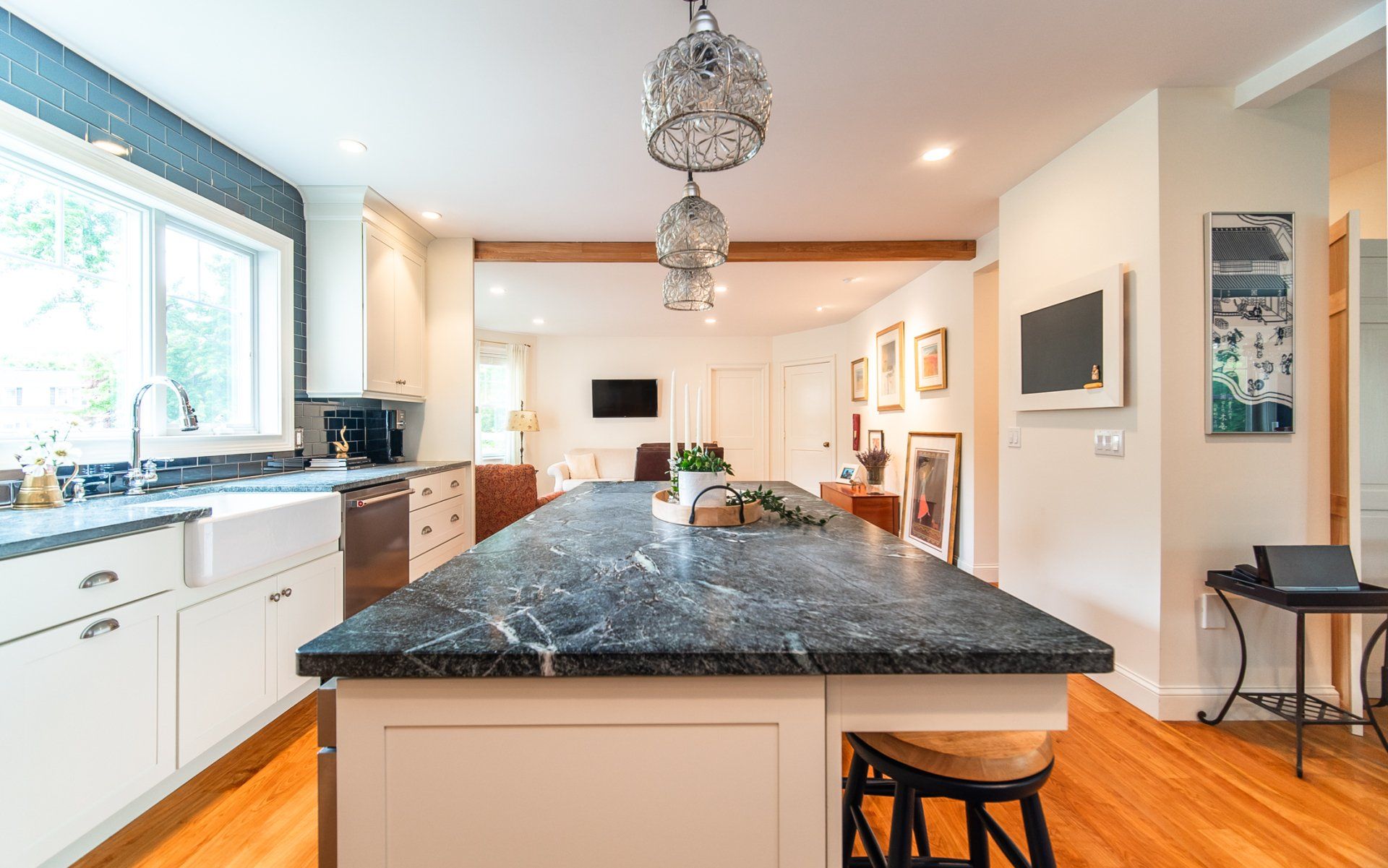 Kitchen Cabinets & Counters - Kitchen Living LLC in Marlborough, CT