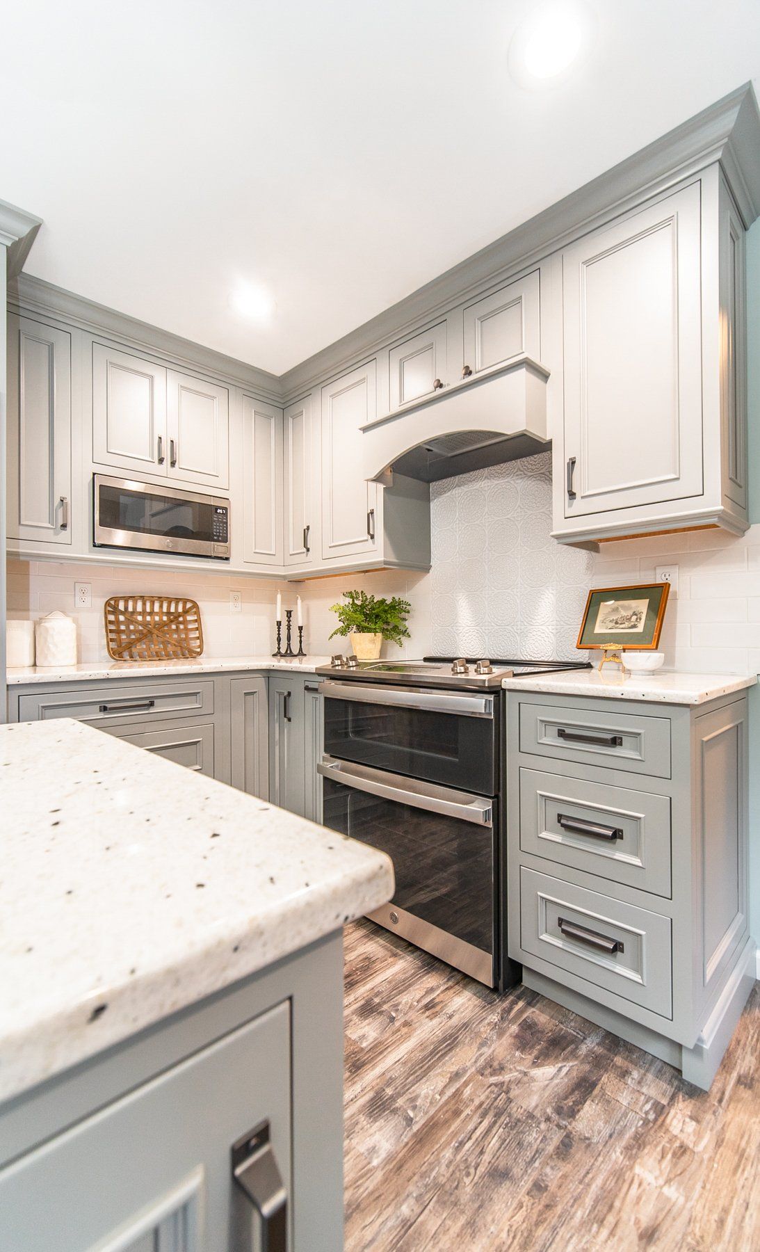 Kitchen Cabinets & Counters - Kitchen Living LLC in Marlborough, CT