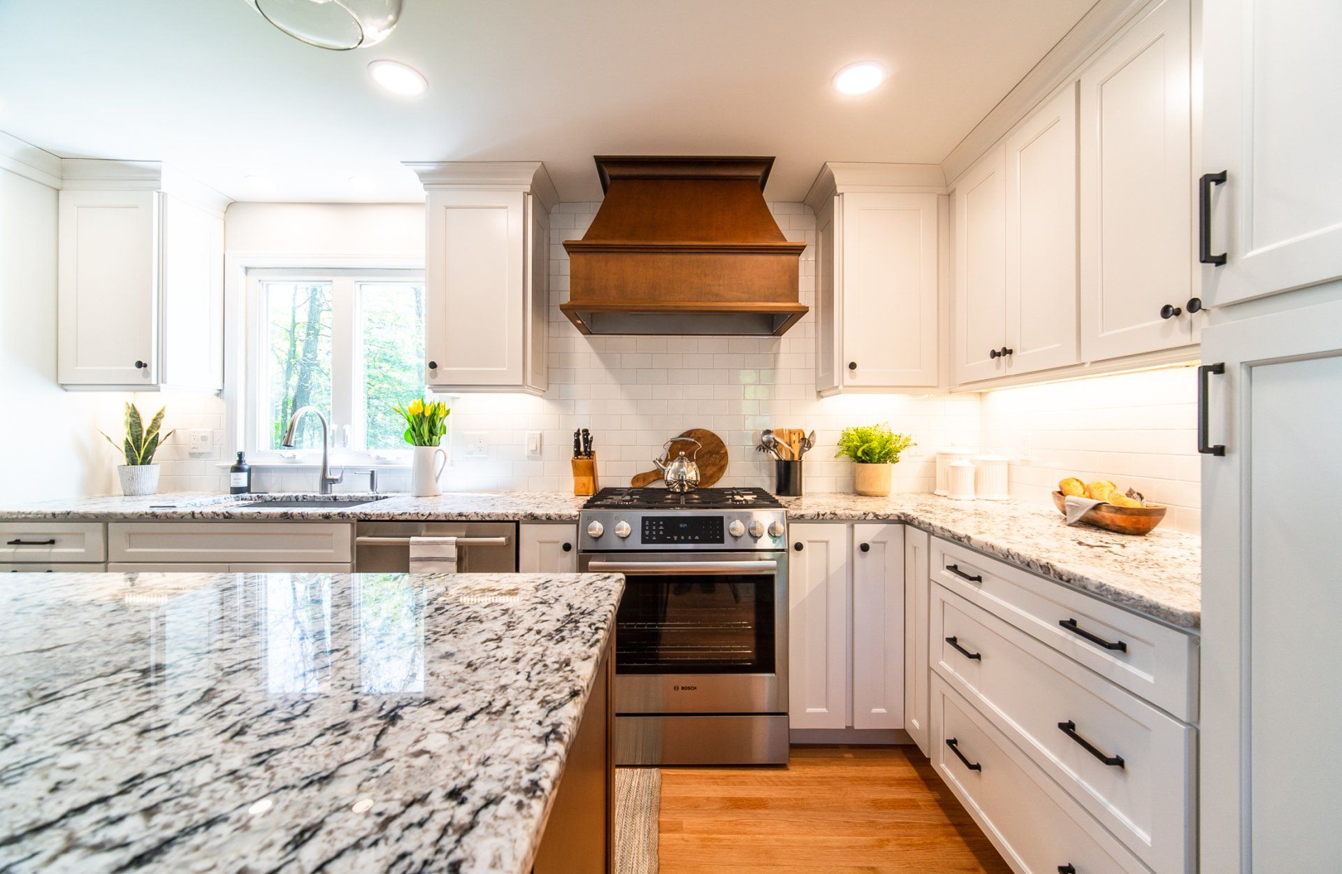 Kitchen Cabinets & Counters - Kitchen Living LLC in Marlborough, CT