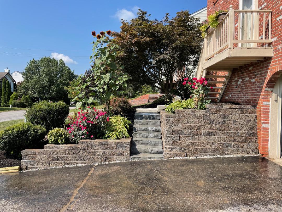 After Picture of VersaLok Decorative Retaining Wall