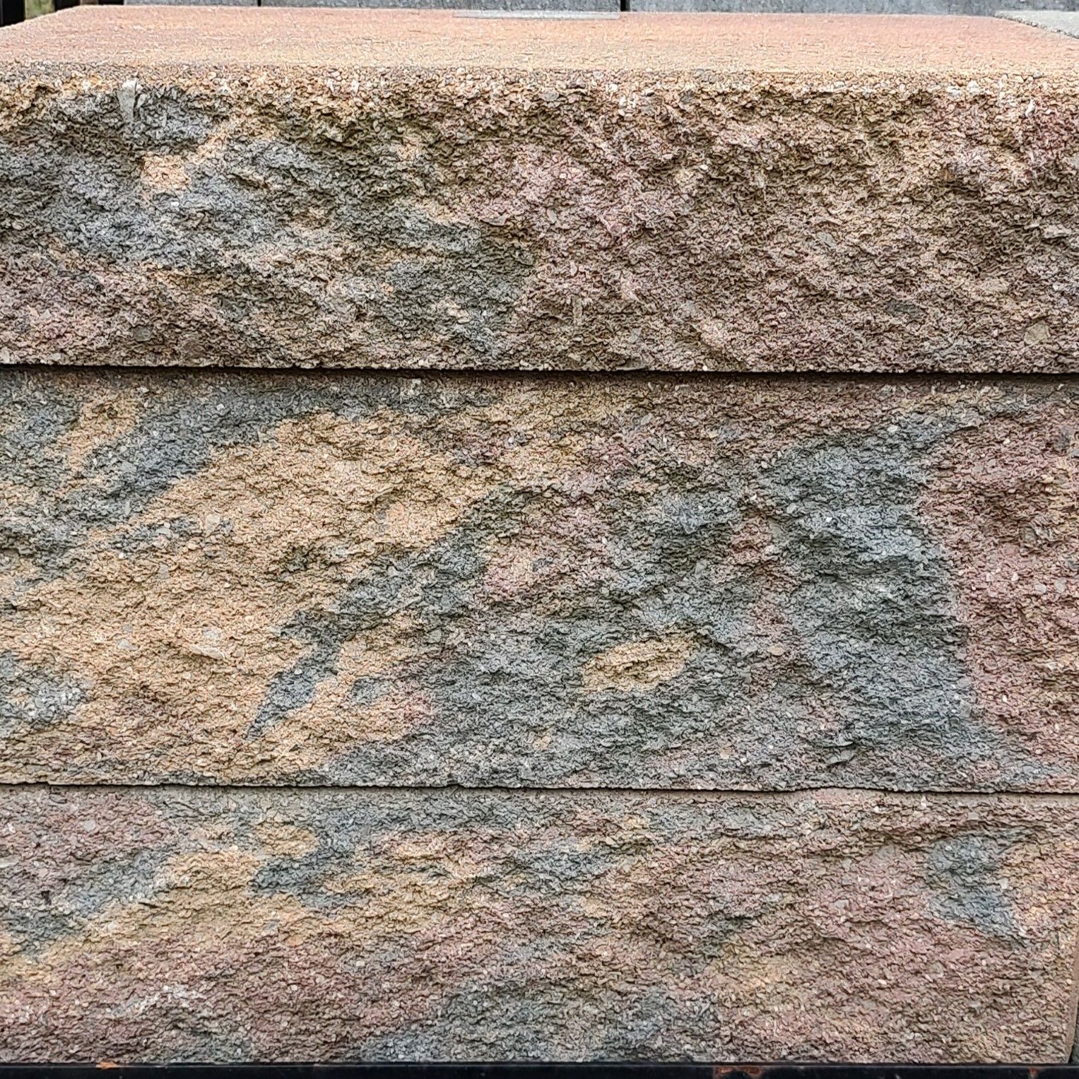 Standard Versa-Lok Wall Block in Canyon Creek