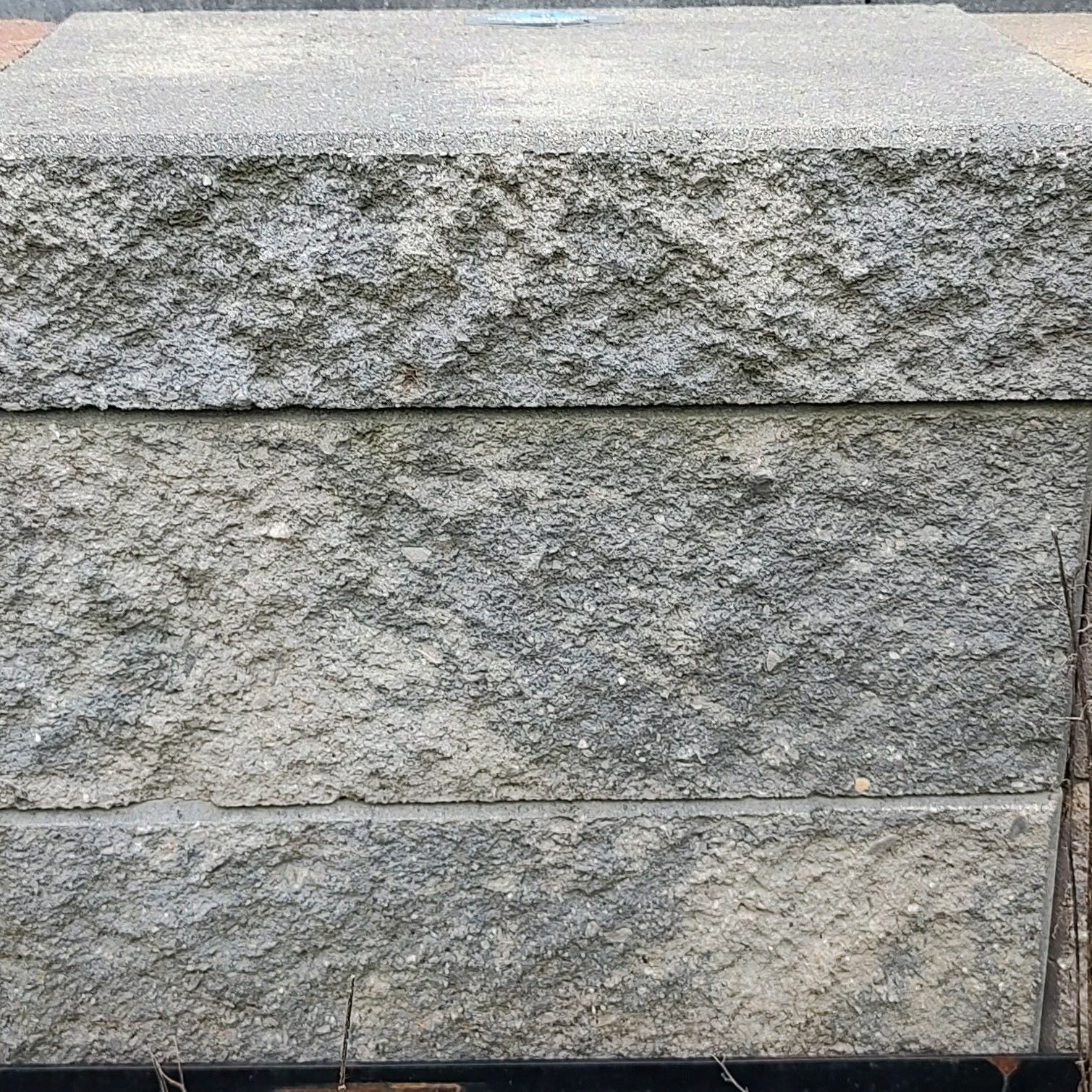 Standard Versa-Lok Wall Block in Granite 