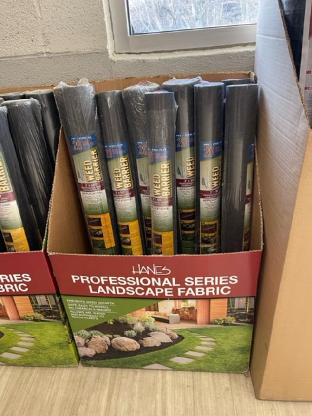 Landscaping fabric / weed control