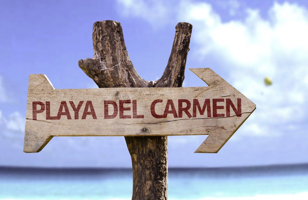 Wooden signpost pointing right, 