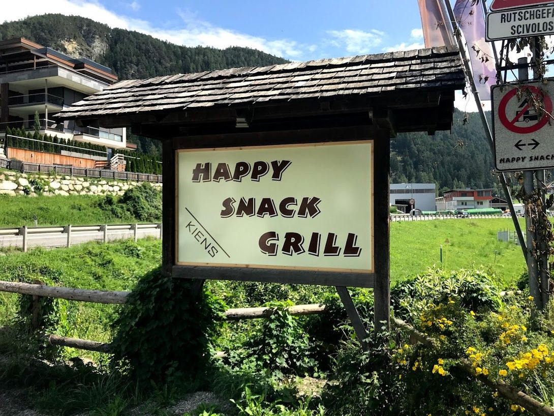 insegna del ristorante di specialità locali, birra alla spina e panini