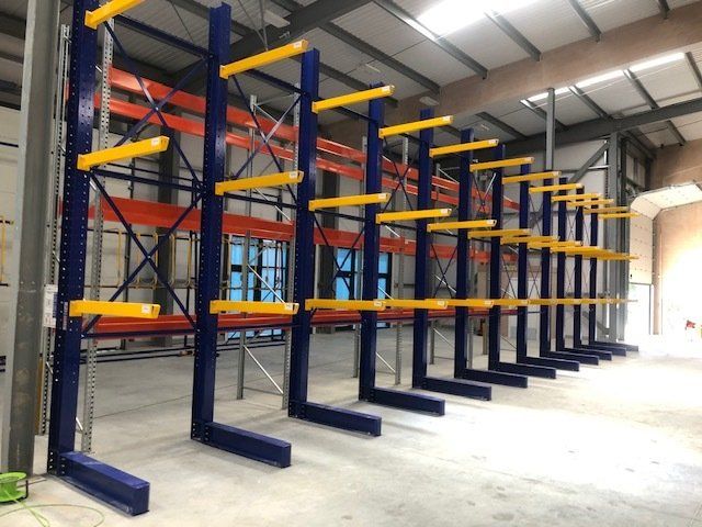pallette racking in a warehouse