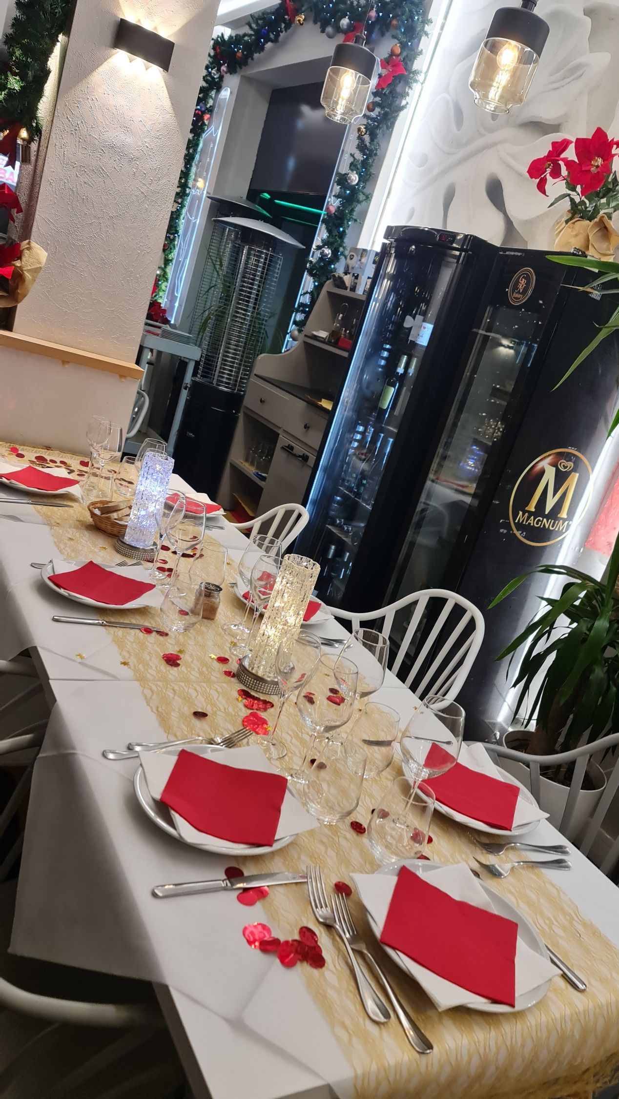 Un tavolo da banchetto catering ladispoli