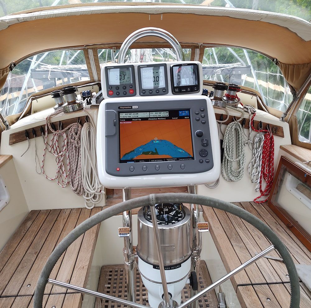 GPS-Wind-Auto Pilot and Depth