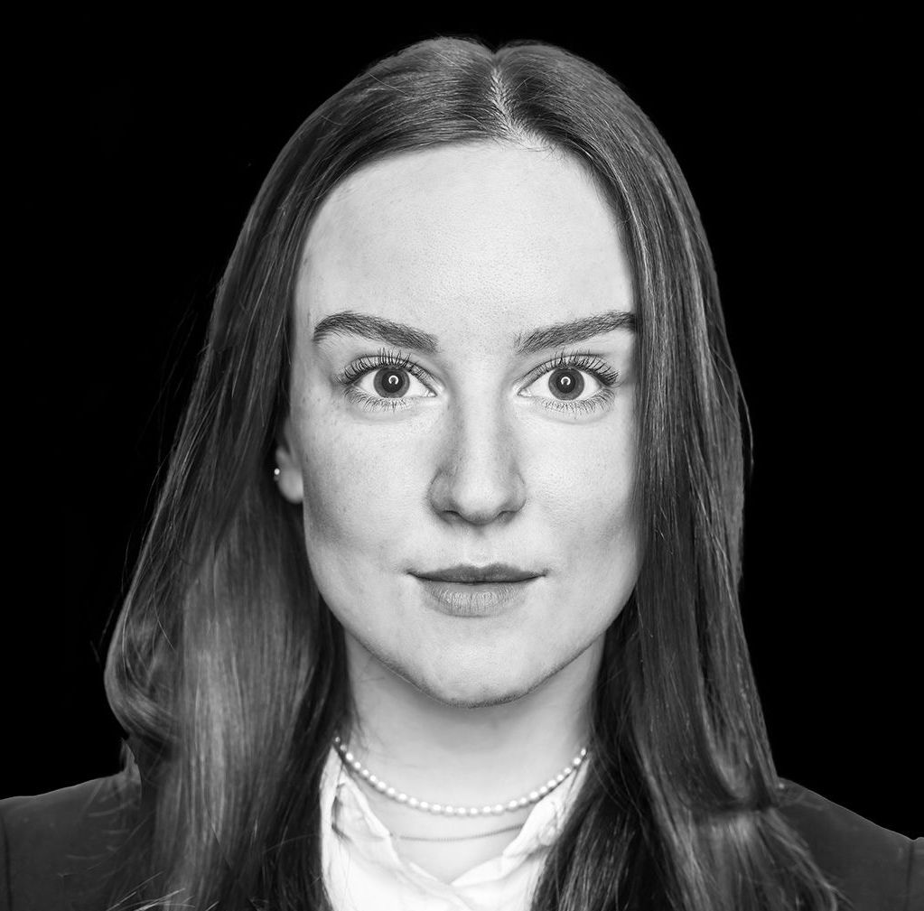black and white Portrat of Liz Gutbrodt