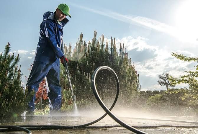 commercial-pressure-washing
