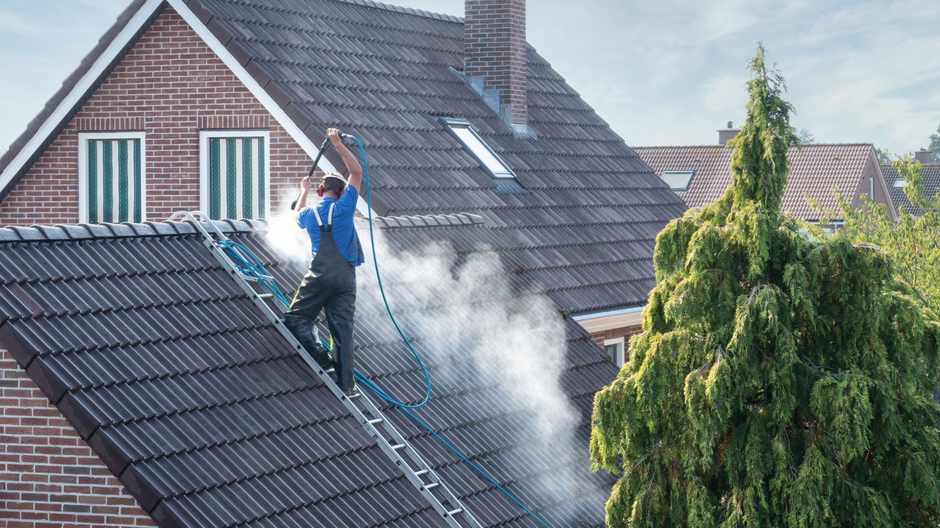 how-much-to-clean-gutters