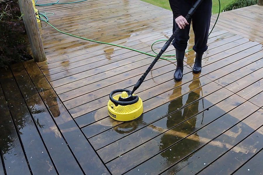 how-to-clean-a-decking