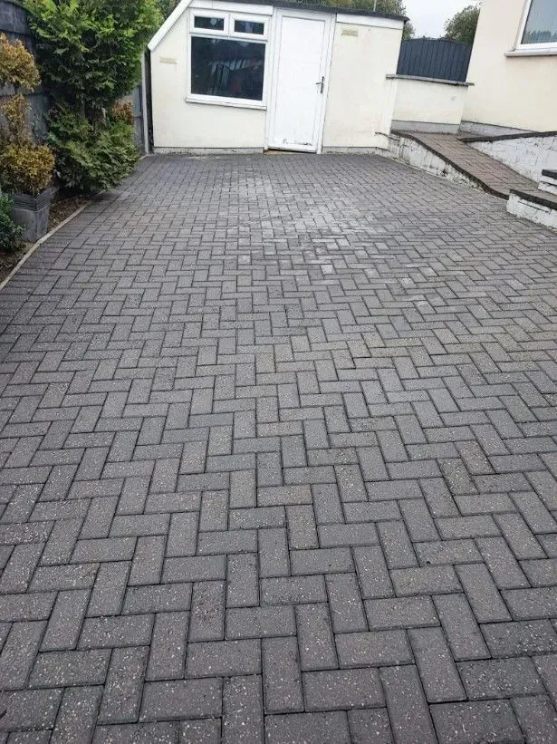 how-to-clean-a-resin-driveway