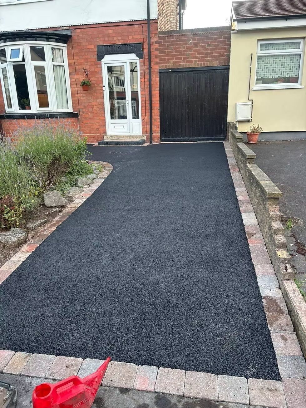 how-to-clean-a-tarmac-driveway