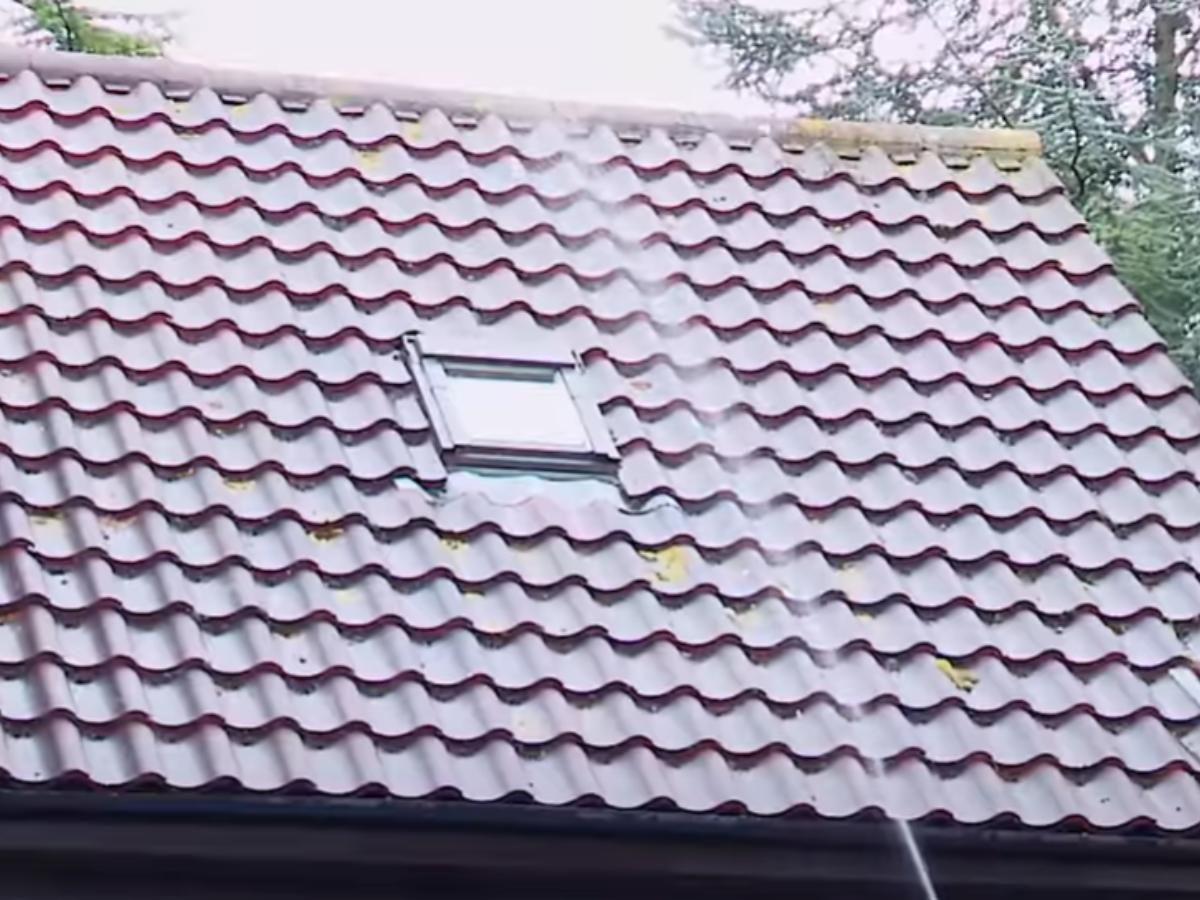 before-roof-cleaning-in-shipley