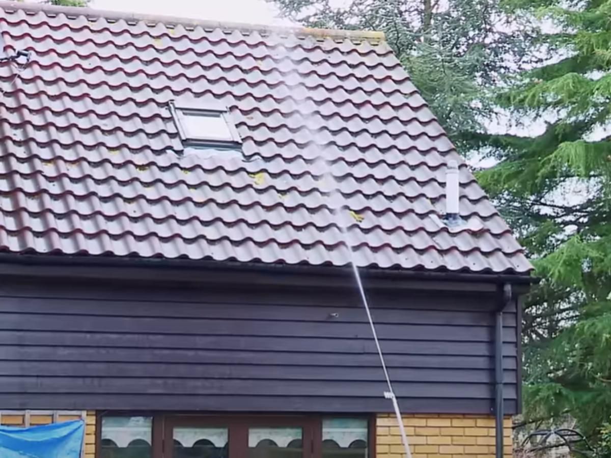roof-cleaning-shipley
