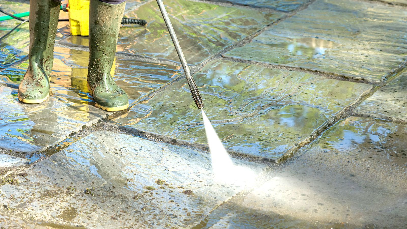 patio-slab-pressure-washing-safety
