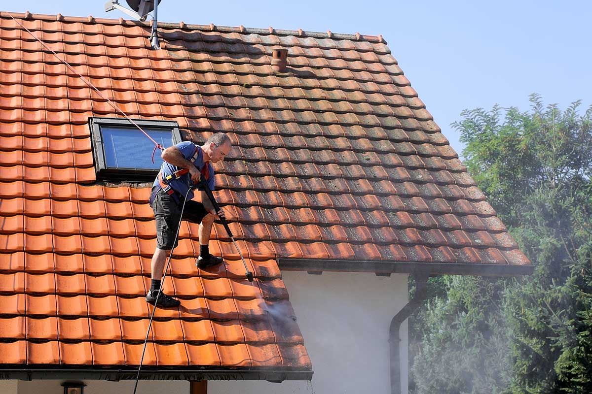roof-cleaning-tiles-bradford