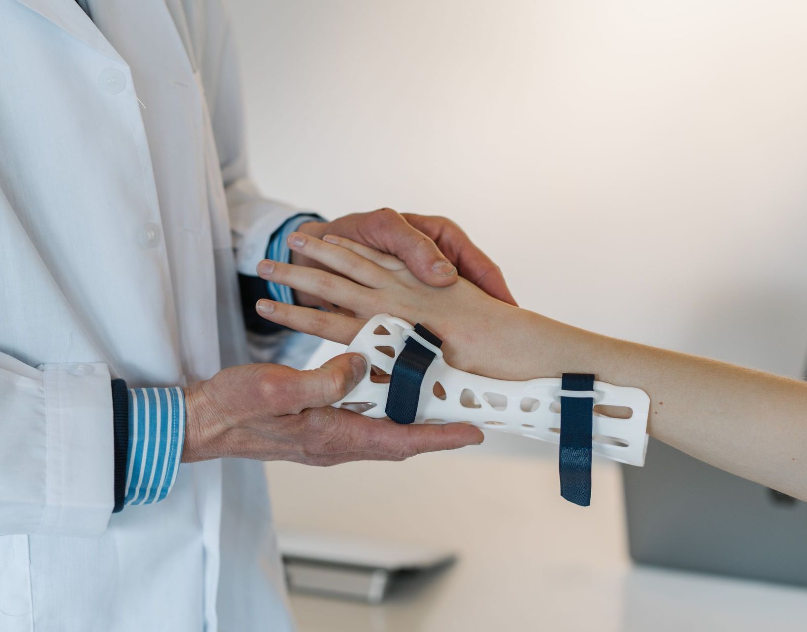 hand orthotics