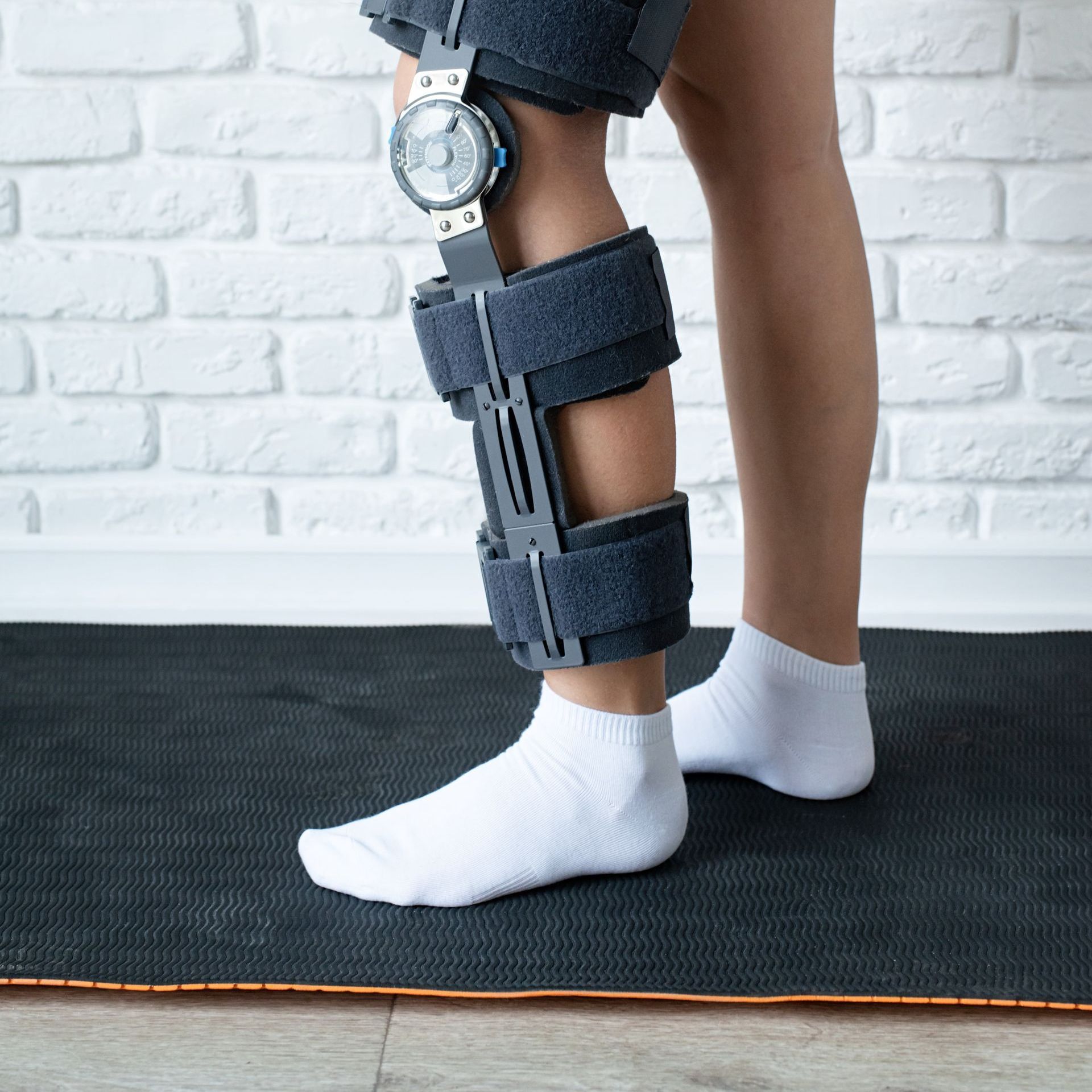 knee brace