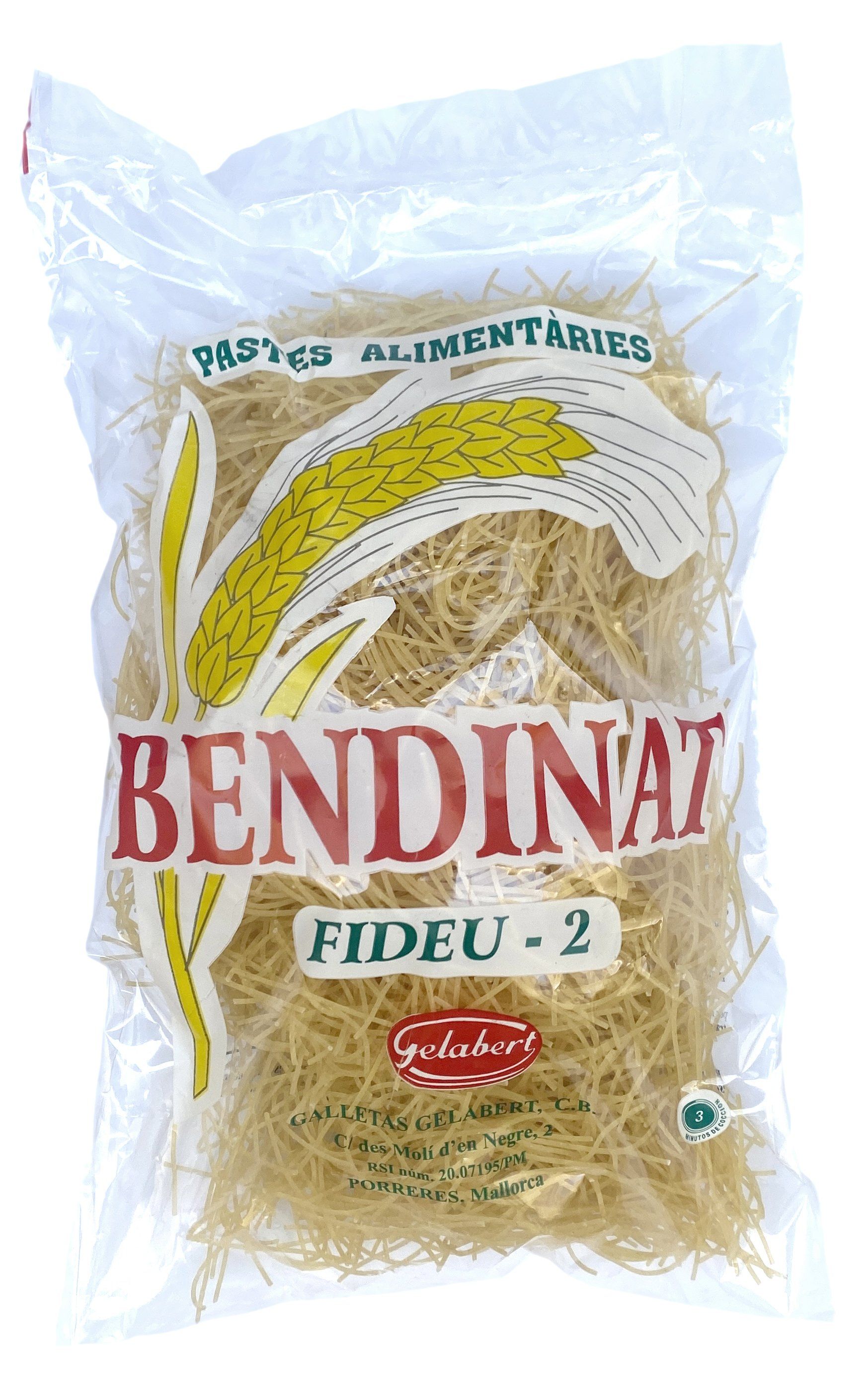 Una bossa de bendinat fideu 2 fideus sobre fons blanc.