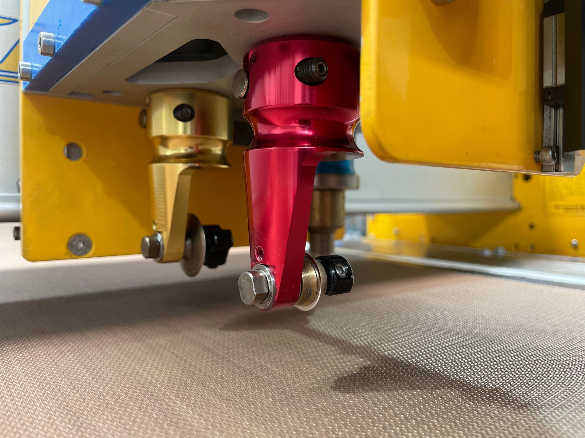 3D piloted cutter