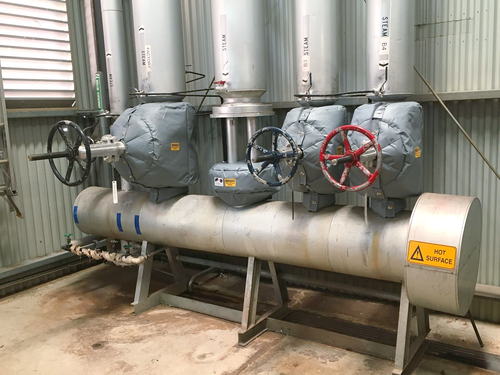 Insulock Thermocovers over large valves