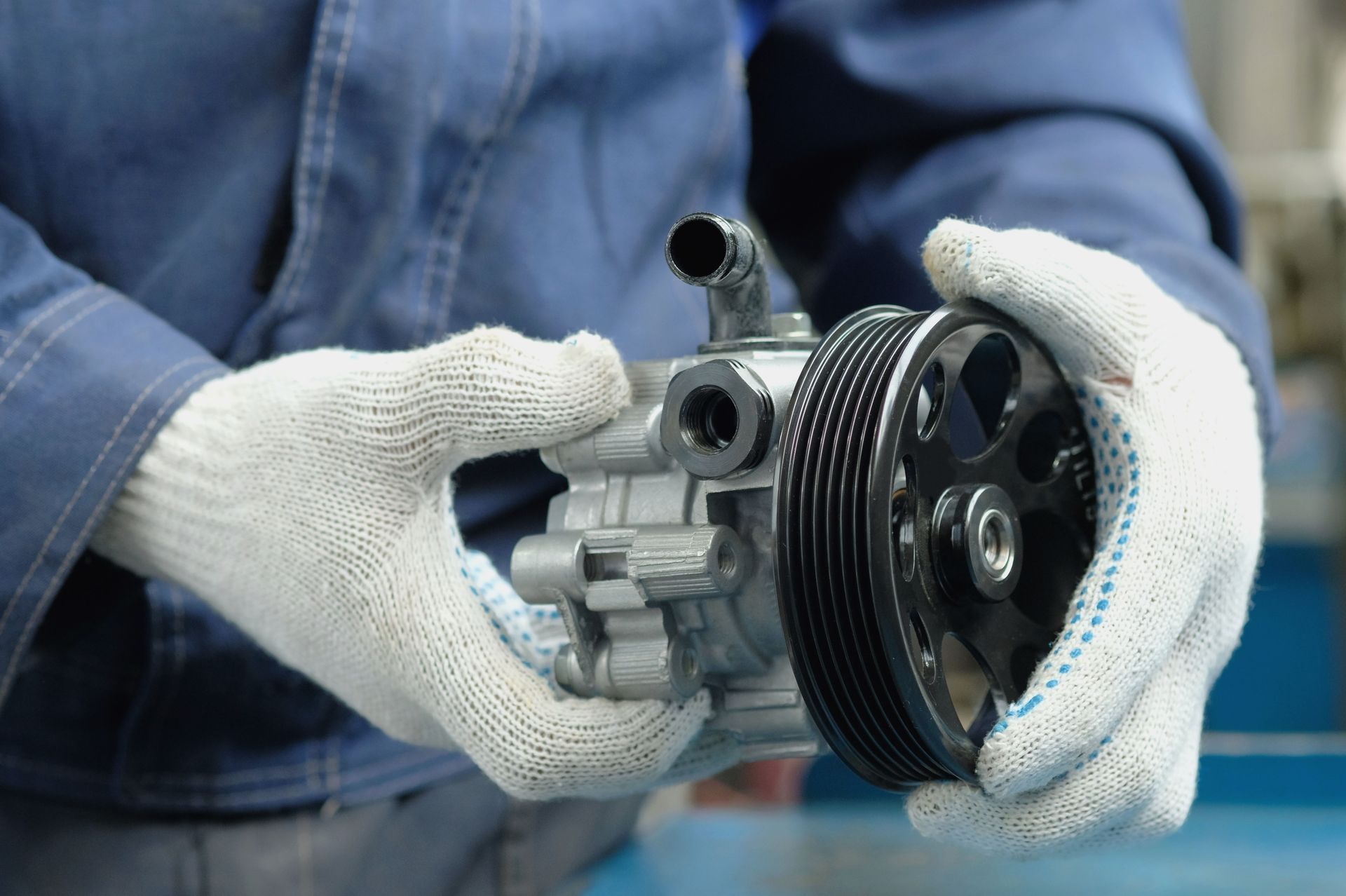 4 Signs Your Power Steering Pump Is on Its Way Out | One Stop Auto Care