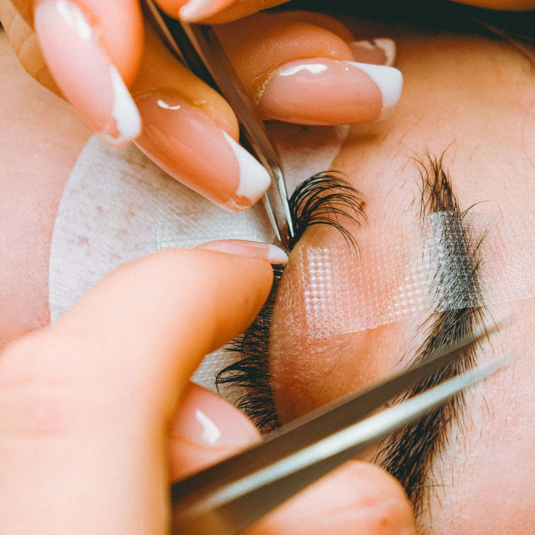 applying eyelash extensions at swaffields